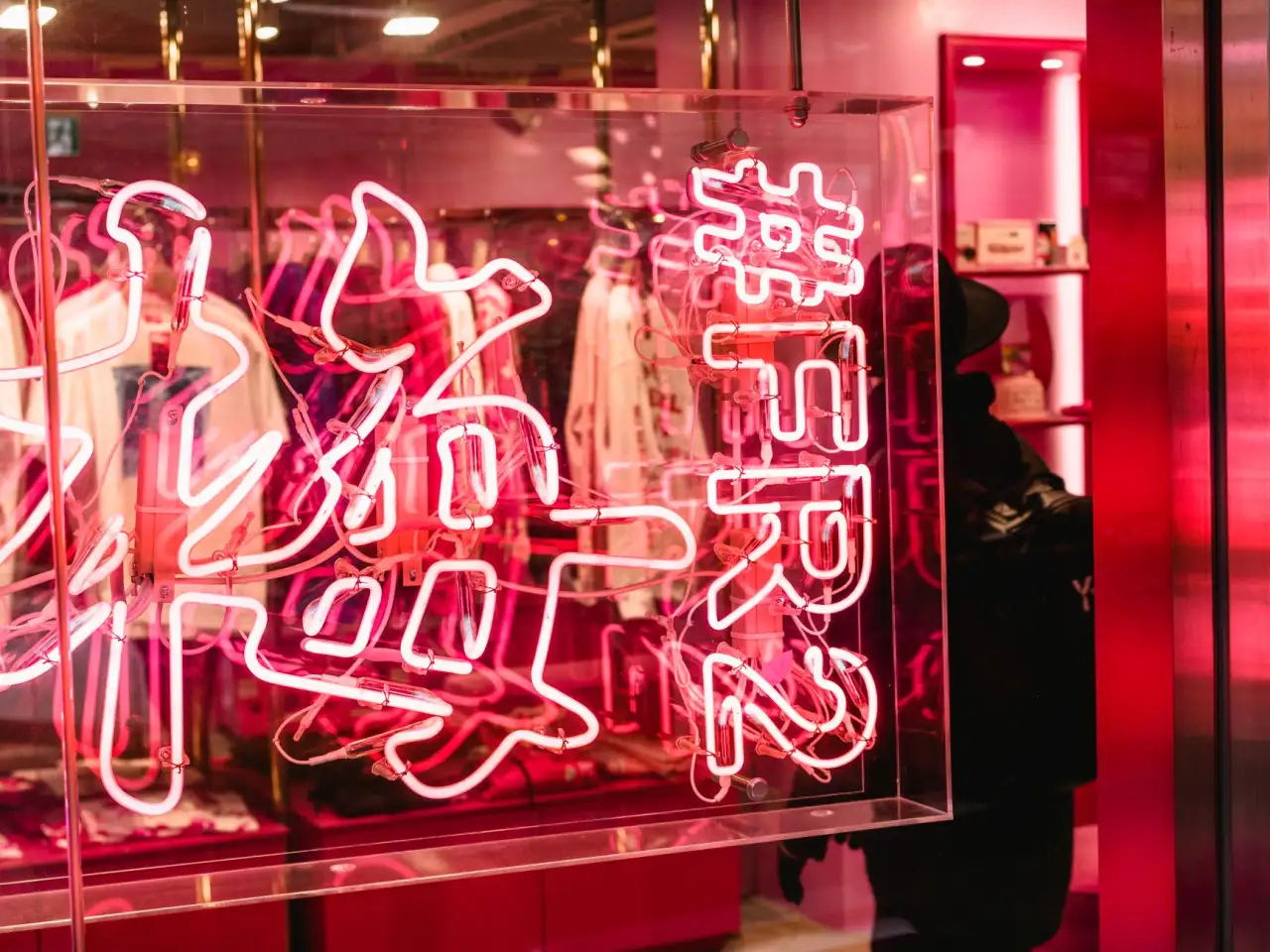 不锈钢餐盘生产工艺流程与质量管控要点解析